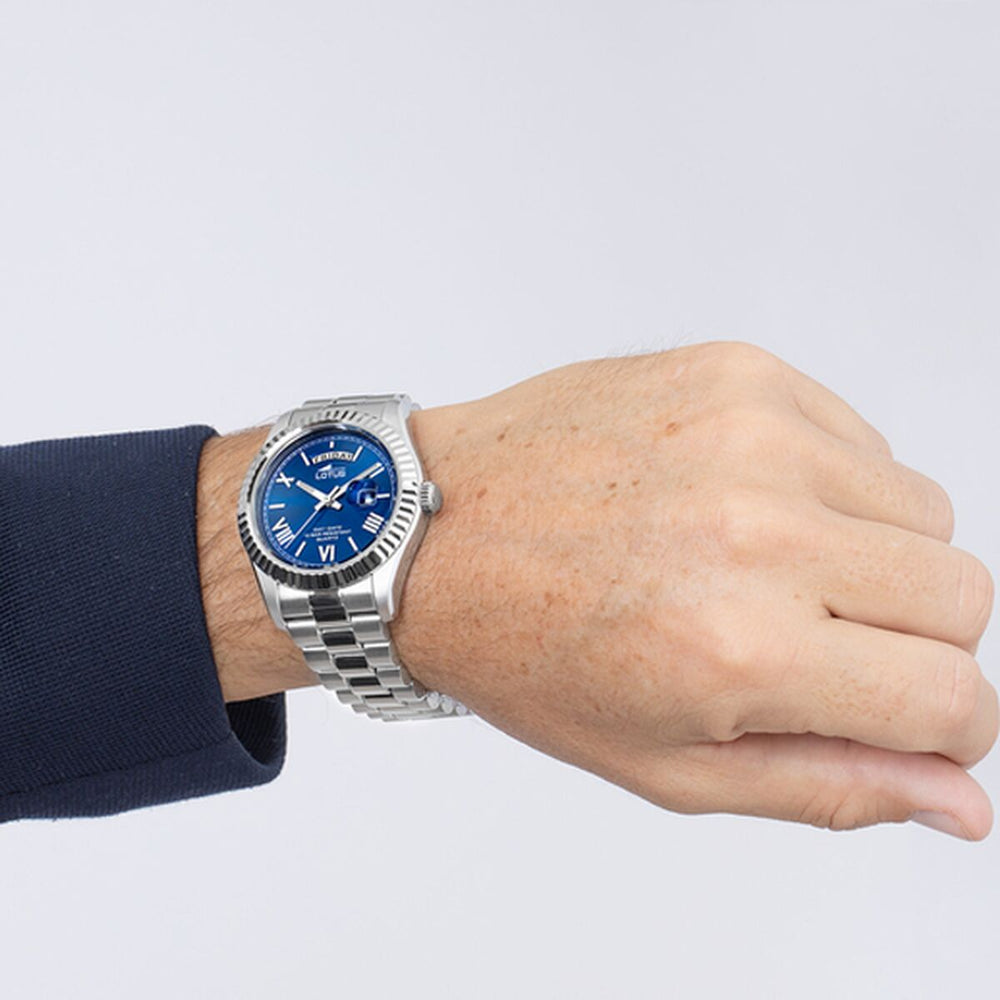 V6H9F457154BD6EBF673325C984489137CAR3074853P2