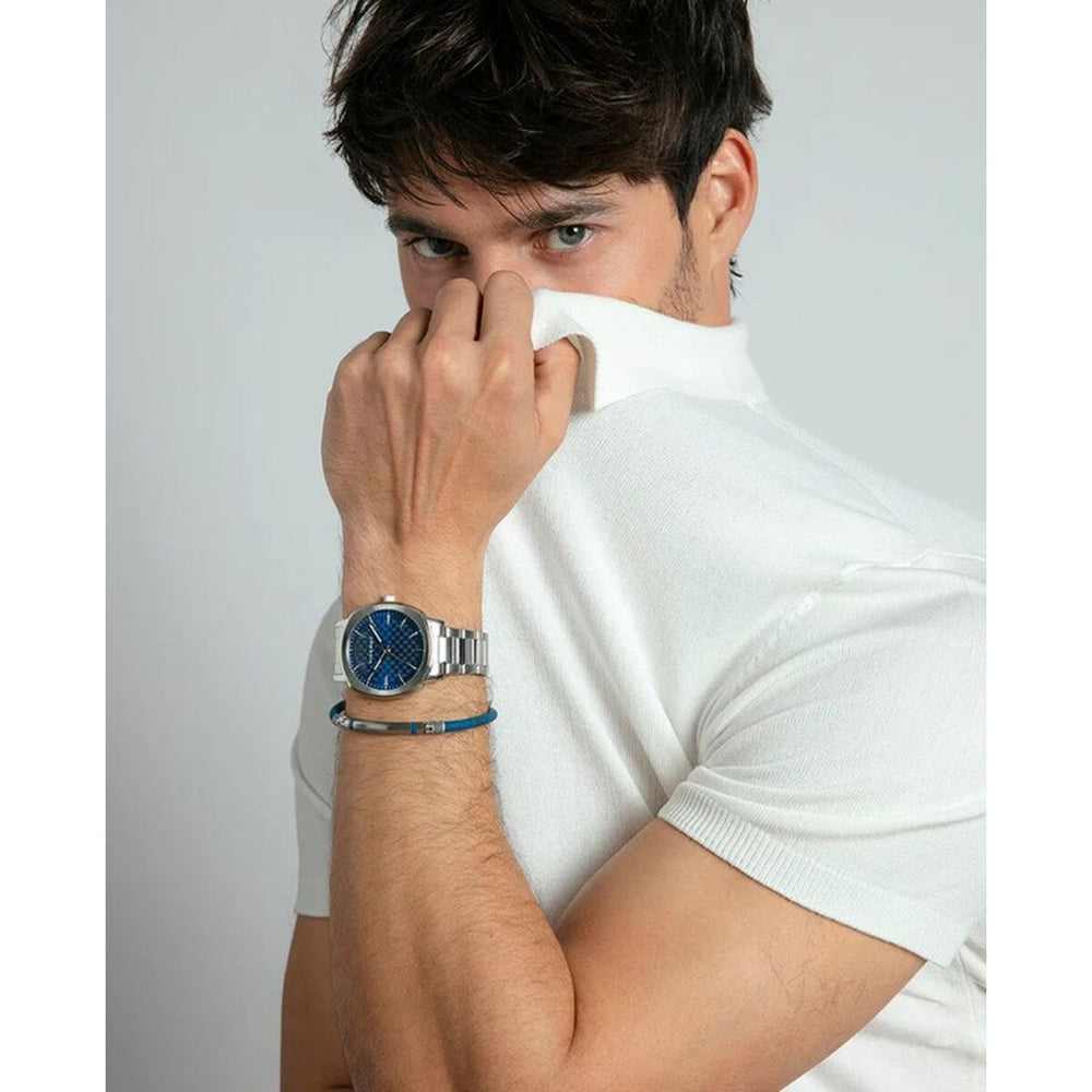 V3H011A9127481CB1FC0873492E252064E1R6732989P3